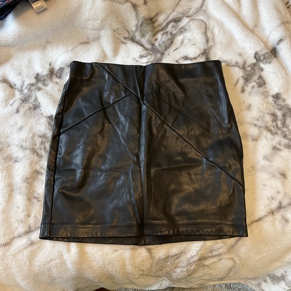 Dynamite leather skirt - Picture 1 of 2